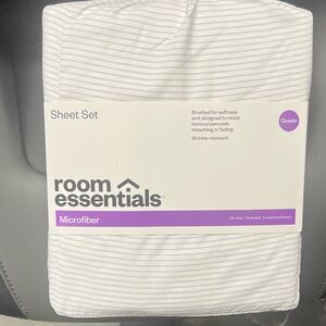 Room Essentials Gray Striped Sheet Set - Queen